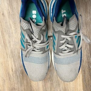 Adidas Men’s Athletic Shoe